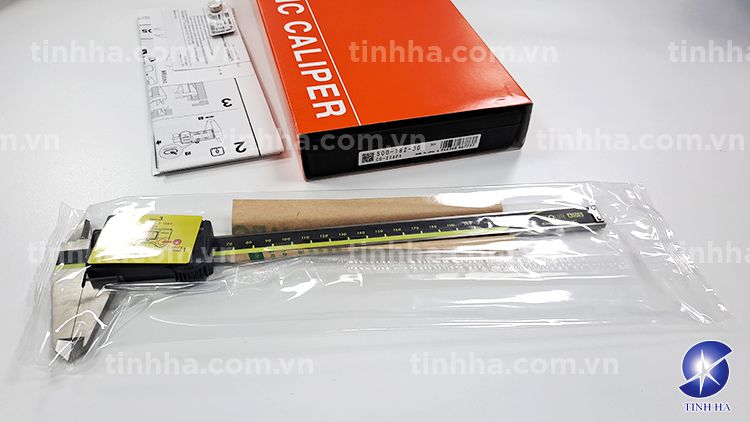 Thước cặp điện tử 200mm Mitutoyo 500-182-30